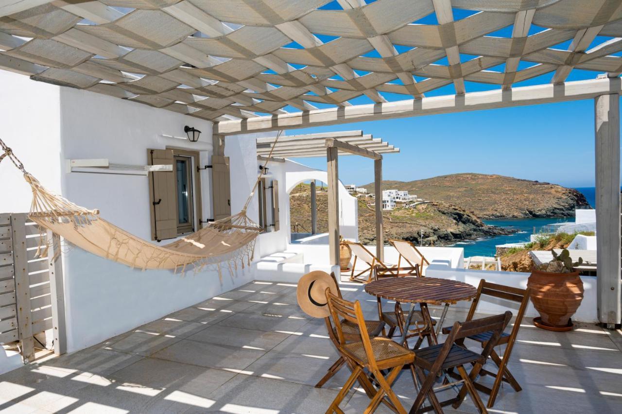 Miramare Suites Mykonos Merchia Beach Bagian luar foto