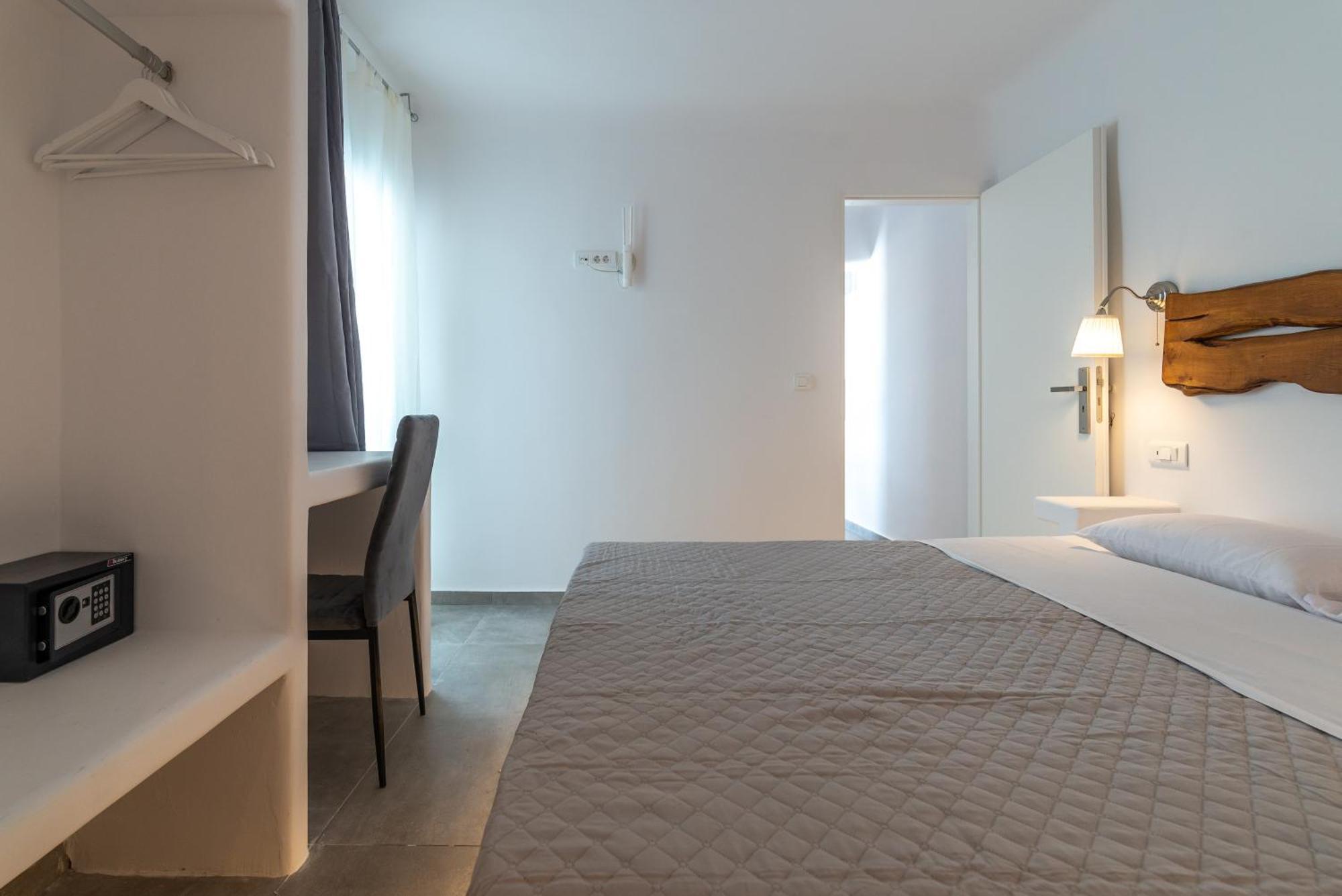 Miramare Suites Mykonos Merchia Beach Bagian luar foto